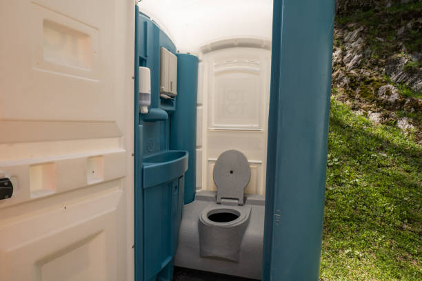 Best Porta potty delivery and setup  in Boscobel, WI